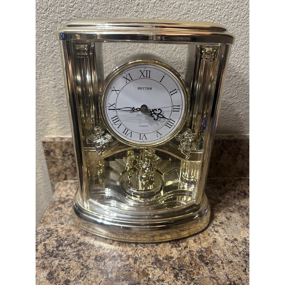 Quartz Clock Swinging Cherubs Pendulum  Vintage Melody Chime What‎ Child Is This